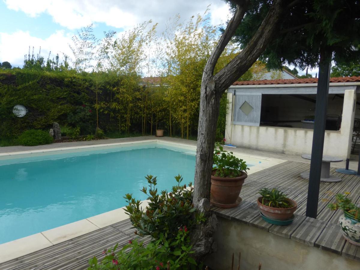 Apartamento Soleil Lotus Saint-Hilaire-de-Brethmas Exterior foto